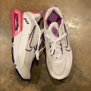 AIR MAX 2090 - BRAND NEW
